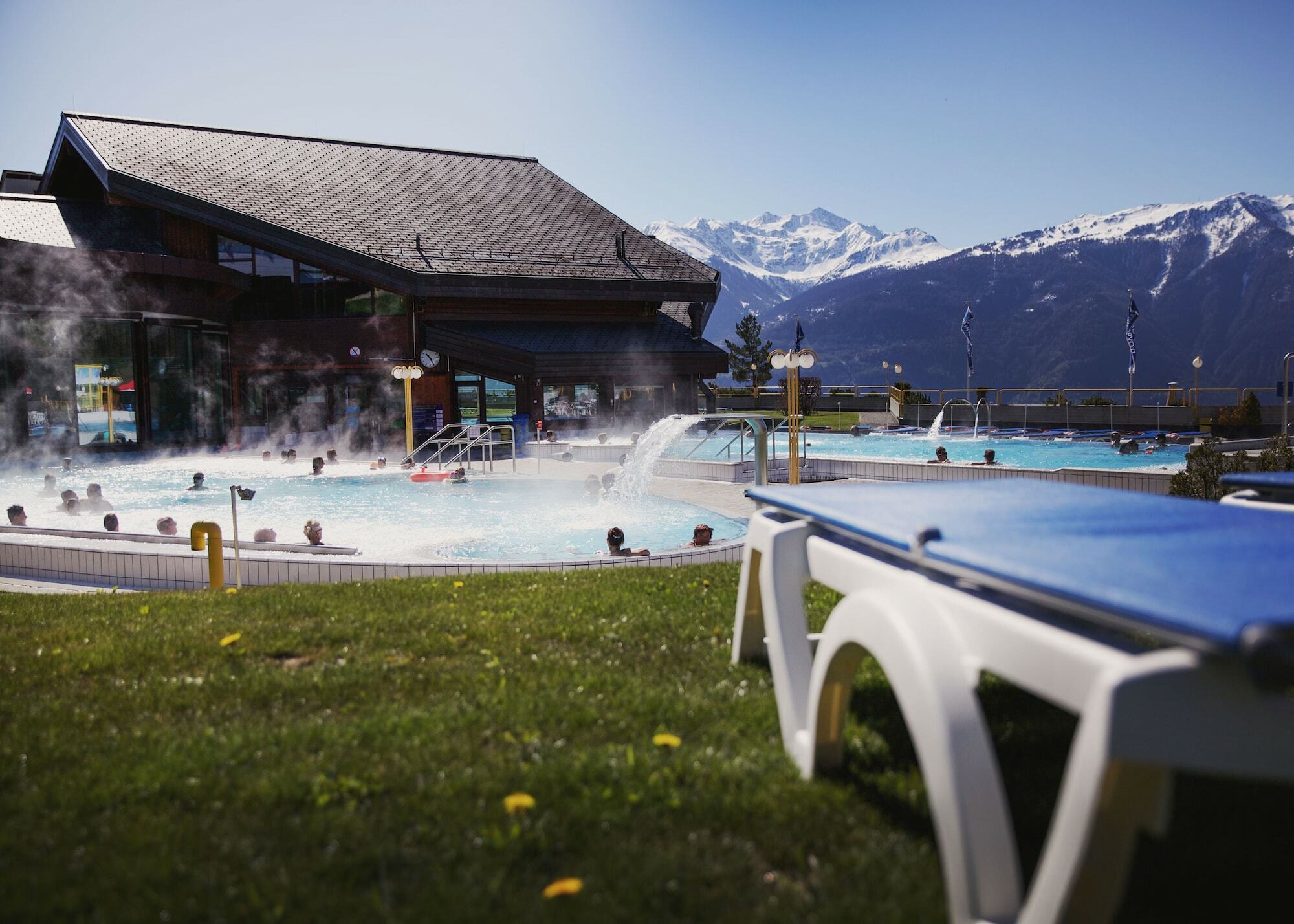 Hotel Les Bains D'Ovronnaz Buitenkant foto